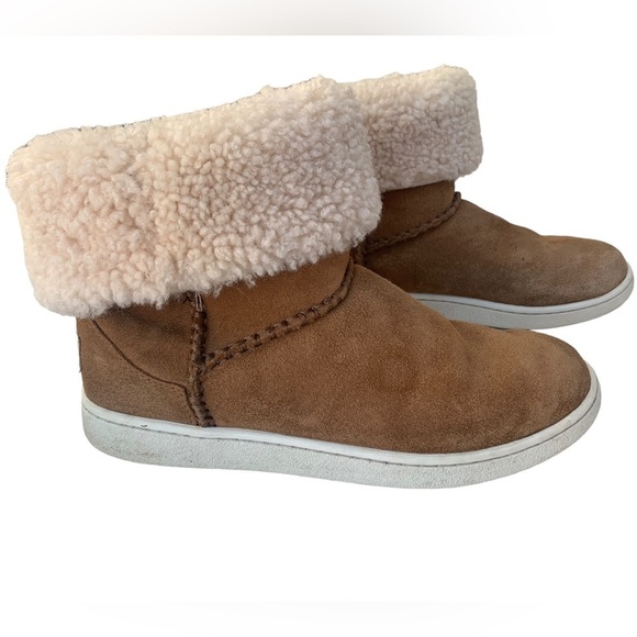 UGG Mika Classic Genuine Shearling Sneaker Boot in Chestnut 6.5 - Picture 10 of 12
